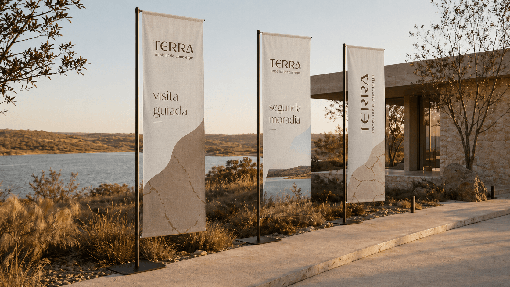 13 · Banners e Totem